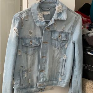Light wash denim jacket!